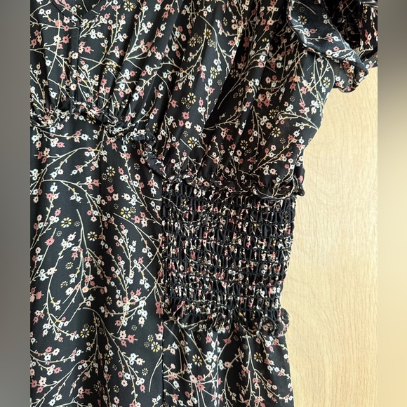 Max studio Floral Midi Dress Black Pink White Flutter Sleeve V-Neck Sz M - Picture 4 of 14